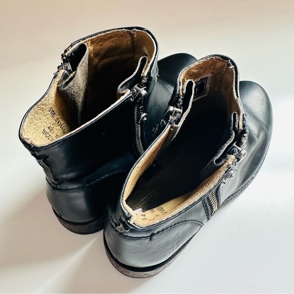 Frye VERONICA Seam Short Leather Boots - Picture 8 of 12